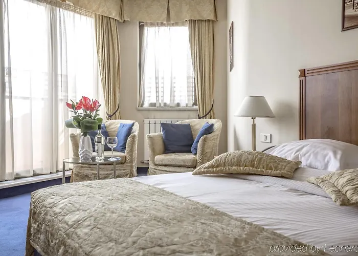 Zeus Essence Opera Bucareste