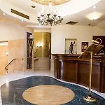 Zeus Essence Opera Hotel