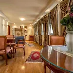 Szálloda Zeus Essence Opera 3*