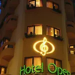 Zeus Essence Opera 3*