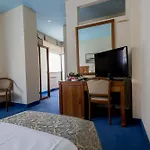 Zeus Essence Opera Bukarest