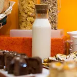 Zeus Essence Opera Bukarest