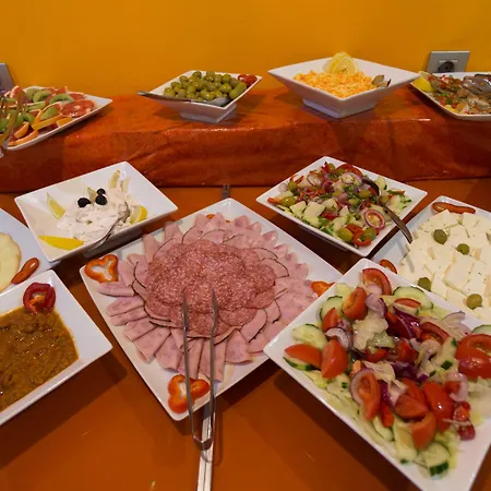 Hotel Zeus Essence Opera 3*