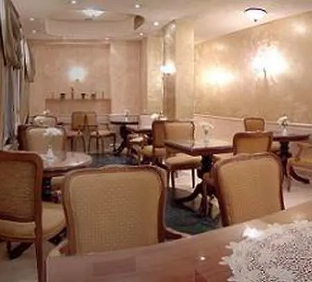 Zeus Essence Opera