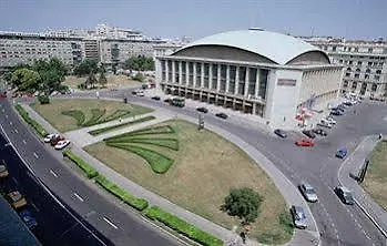 Zeus Essence Opera Hotell 3*