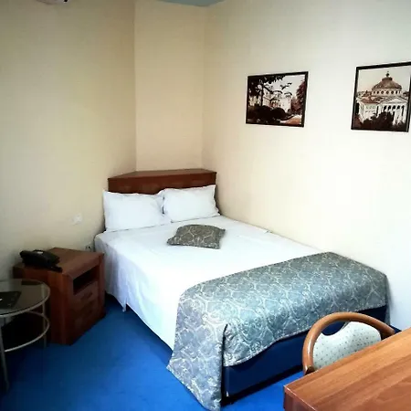 Zeus Essence Opera 3* Bükreş