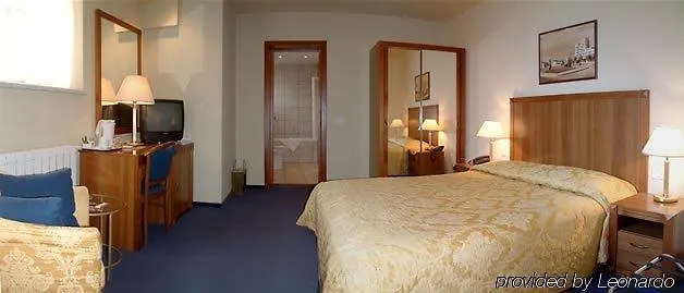 Zeus Essence Opera 3* Bükreş