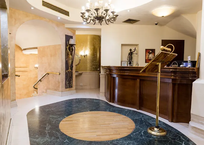 Zeus Essence Opera Bükreş