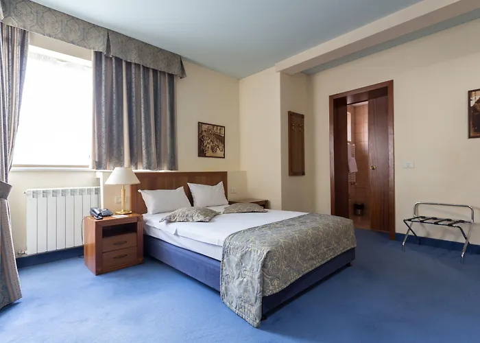 Zeus Essence Opera Otel Bükreş