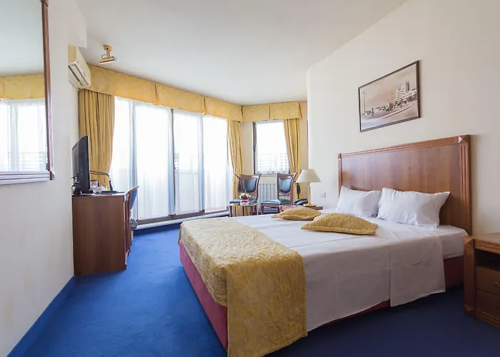 Zeus Essence Opera 3* Bukarest