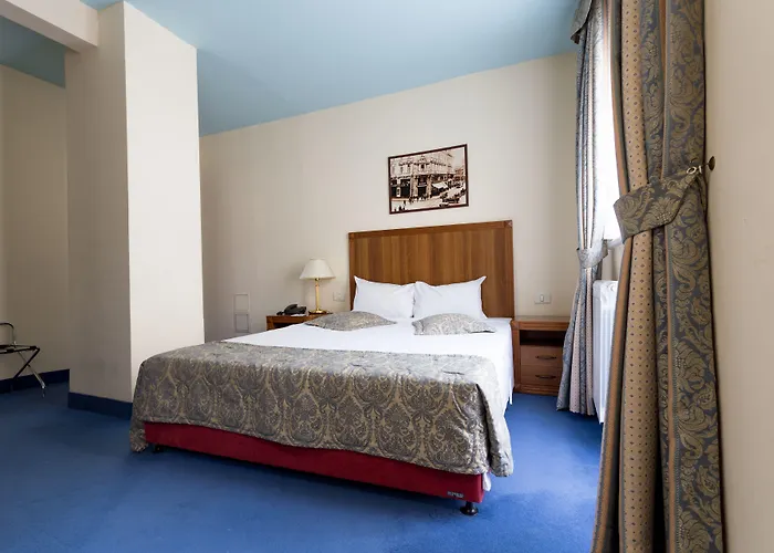 Hotel Zeus Essence Opera Bukarest