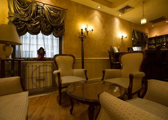 Zeus Essence Opera 3* Bükreş