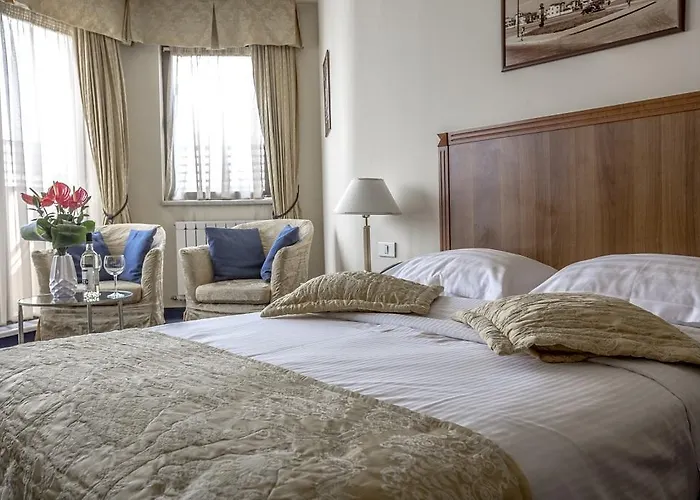 Otel Zeus Essence Opera Bükreş