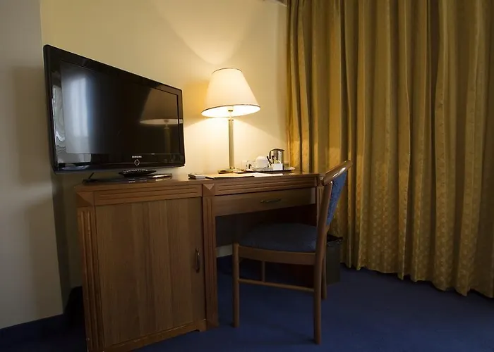 Zeus Essence Opera 3* Bükreş