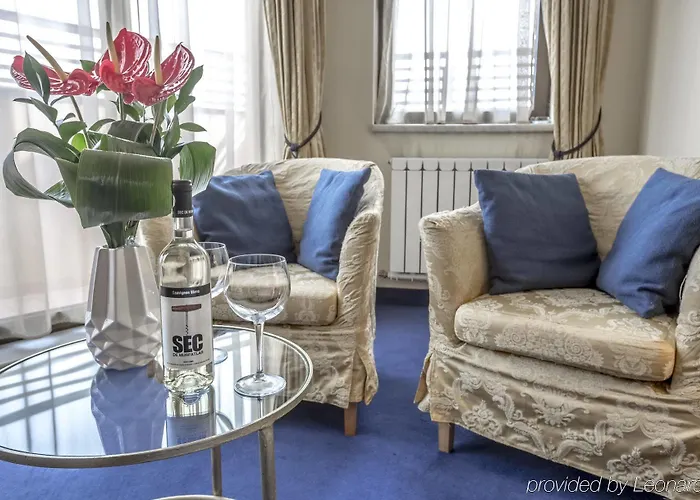 Zeus Essence Opera 3* Βουκουρέστι